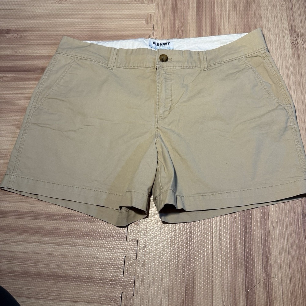 Old Navy Women's Khaki Chino Shorts Size 10